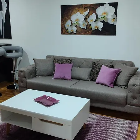 Apartman Inesa * Tuzla