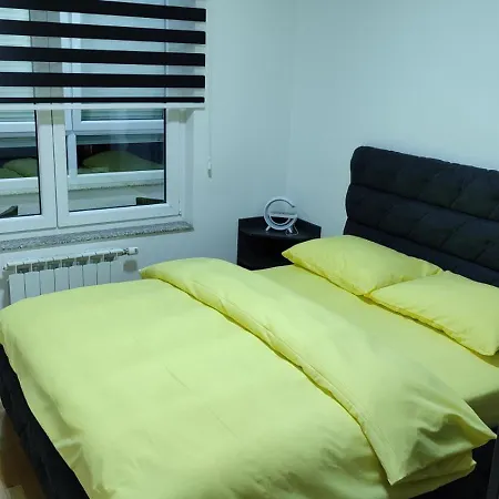 Apartman Inesa Apartamento Tuzla